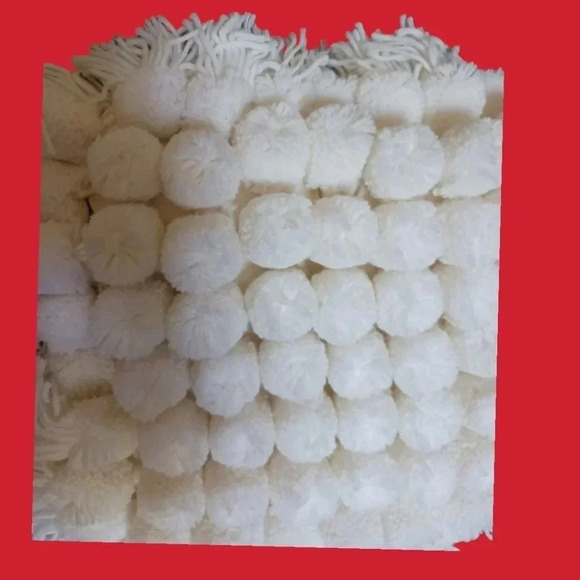 Pom pom tassel pillows  decoratives lot of 4 - Picture 7 of 9